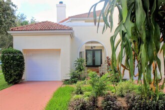 11151 Minneapolis Dr in Hollywood, FL - Building Photo - Building Photo