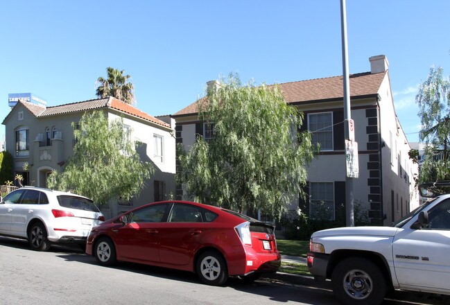 740 S Detroit St in Los Angeles, CA - Foto de edificio - Building Photo