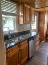 102-106 E Maynard Ave-Unit -104 in Columbus, OH - Building Photo - Building Photo