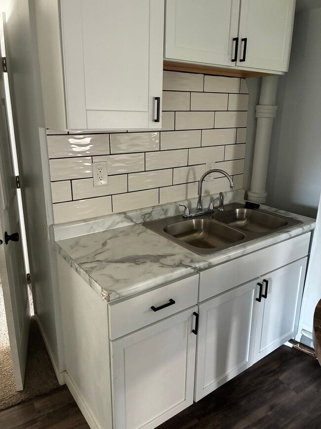 2410 W 45th Ave in Gary, IN - Building Photo - Building Photo