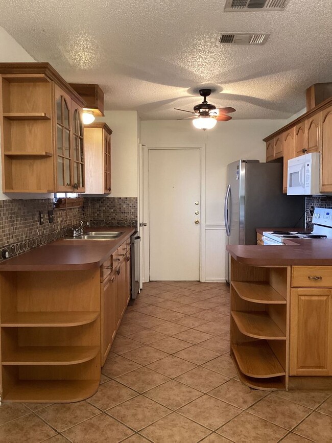 3201 Paintrock Dr in Killeen, TX - Building Photo - Building Photo