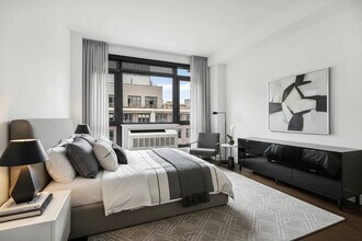 181 Front St, Unit 7A in Brooklyn, NY - Building Photo - Building Photo