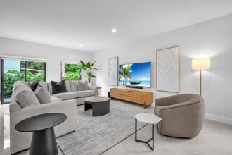 2951 NW 13th St in Miami, FL - Building Photo - Building Photo