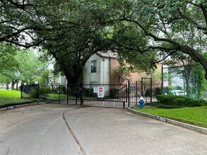 10053 Westpark Dr in Houston, TX - Building Photo - Building Photo