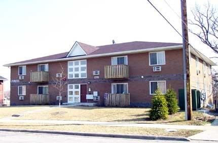 Cypress apartments in Waukegan, IL - Building Photo