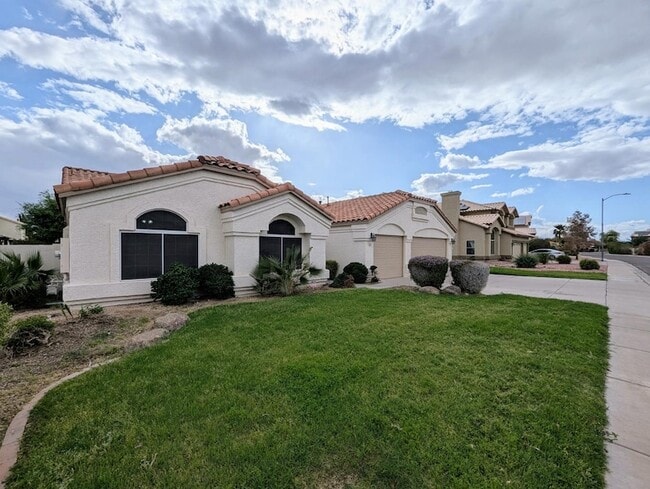 12417 W Encanto Blvd in Avondale, AZ - Foto de edificio - Building Photo