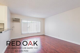 1545 N Bronson Ave in Los Angeles, CA - Building Photo - Building Photo