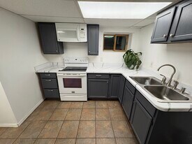 28 Clearview Dr, Unit 1 in Wyandanch, NY - Building Photo