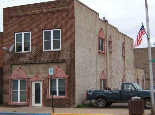 119 E Worden Ave in Ladysmith, WI - Foto de edificio