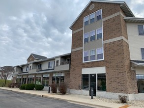 Johnson Place Apartments in McFarland, WI - Building Photo - Building Photo