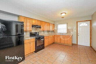 17922 Rose St in Lansing, IL - Foto de edificio - Building Photo