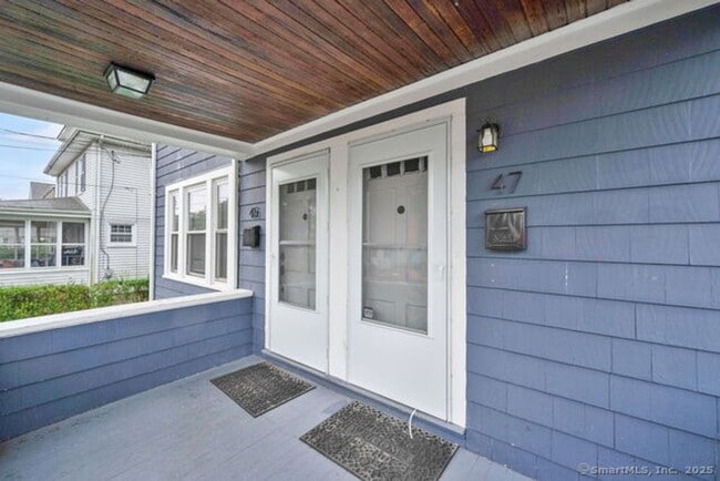 45 Fairlawn St in West Hartford, CT - Building Photo - Building Photo