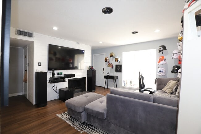 2103 Place Rebecca Ln in Houston, TX - Building Photo - Building Photo