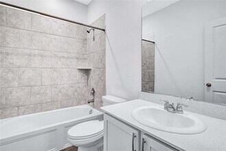 5916 Pensby Dr in Aubrey, TX - Building Photo - Building Photo