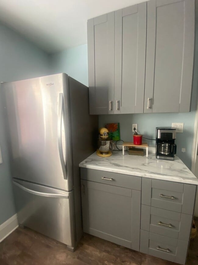 3619 N Morris Blvd in Shorewood, WI - Foto de edificio - Building Photo