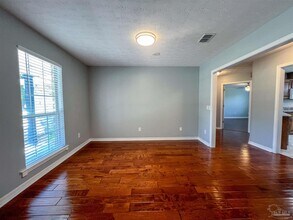 7342 Wymart Rd in Pensacola, FL - Building Photo - Building Photo