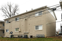 Peyton Place Apartments in Evansville, IN - Building Photo - Building Photo