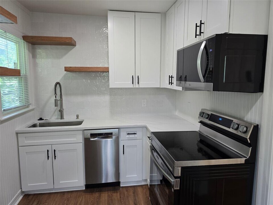 4213 Ramsey Ave in Austin, TX - Building Photo