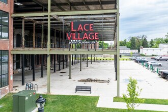 Lace Village in Scranton, PA - Foto de edificio - Building Photo