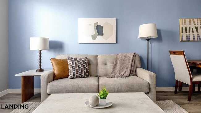 901 Colorado Blvd, Unit 525