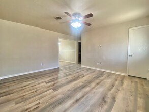 4904 7th St in Lubbock, TX - Building Photo - Building Photo