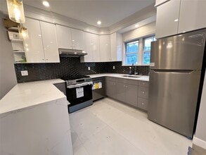 40-1 215th St in Queens, NY - Building Photo - Building Photo