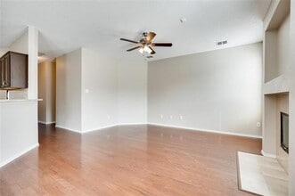 4016 Juniper Ct in Euless, TX - Building Photo - Building Photo