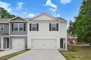 156 Seymour Vlg Dr in Goldsboro, NC - Building Photo