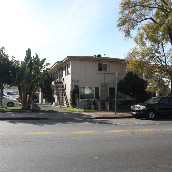 4514 Franklin Ave in Los Angeles, CA - Building Photo