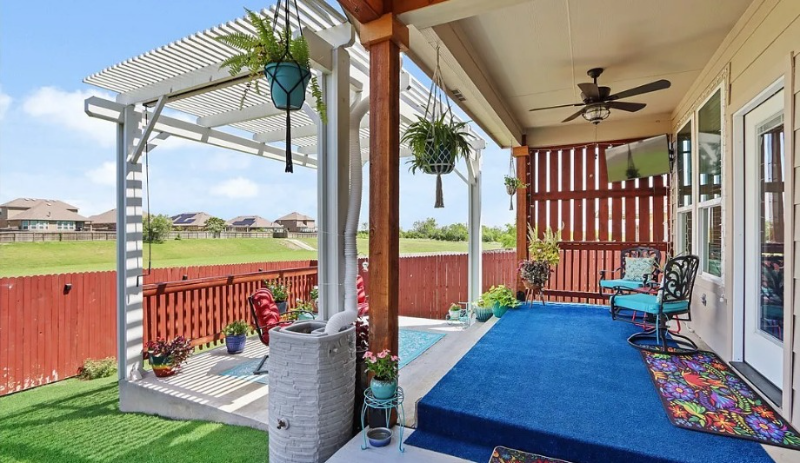 638 Ridgehorn Dr in Canyon Lake, TX - Building Photo