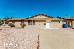 6 E Cairo Dr in Tempe, AZ - Building Photo