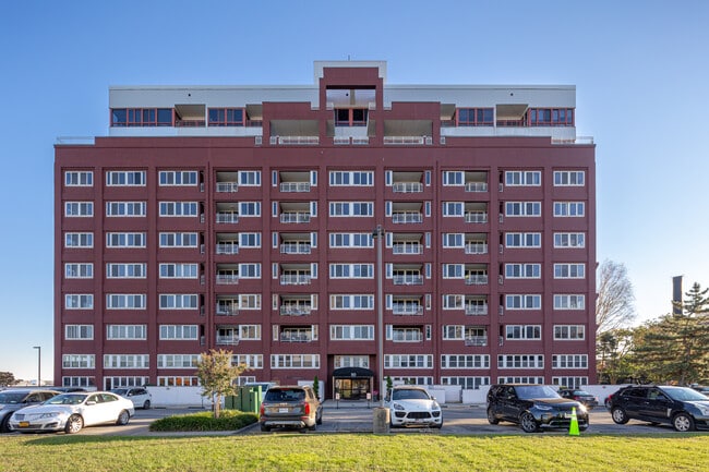 80 Bay Street Lndg in Staten Island, NY - Building Photo - Building Photo