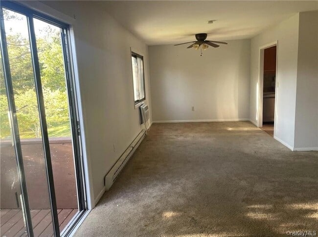 property at 32 Scarborough Ln