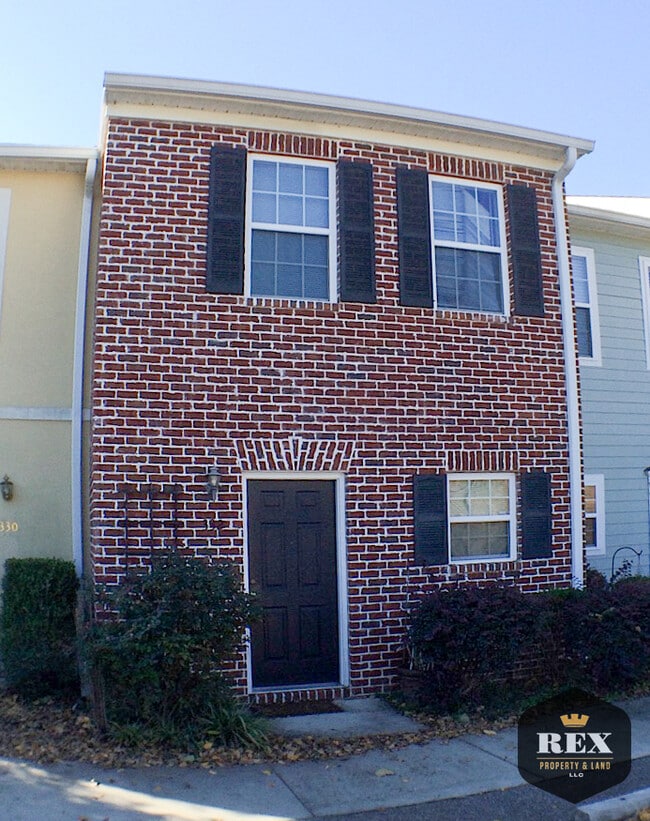 property at 332 Bay St