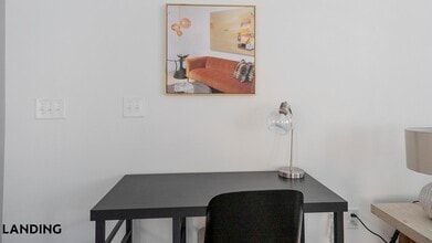 2800 Milan Ct, Unit 3221 in Birmingham, AL - Foto de edificio - Building Photo