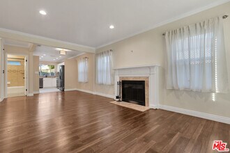 6667 W 88th St in Los Angeles, CA - Building Photo - Building Photo