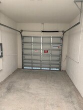 2573 SE 25th Ter in Homestead, FL - Building Photo - Building Photo