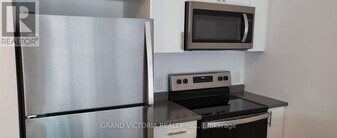 450 Dundas St E in Hamilton, ON - Building Photo