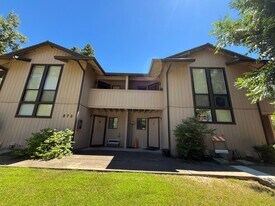 870 Adams St in Davis, CA - Building Photo