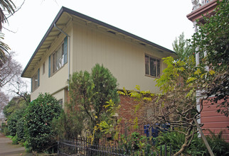 1708 N St in Sacramento, CA - Building Photo - Building Photo