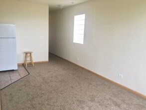 7952 S Carpenter St-Unit -2 in Chicago, IL - Building Photo - Building Photo