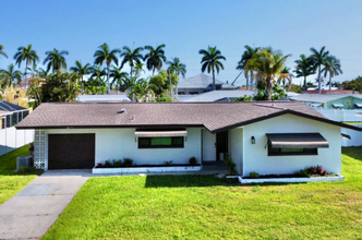 331 Bayshore Dr in Cape Coral, FL - Building Photo - Building Photo