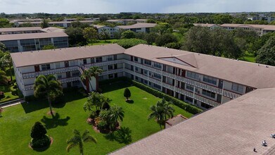 328 Brighton E in Boca Raton, FL - Building Photo - Building Photo