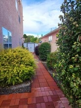 7204 Cardiff Ave NE in Albuquerque, NM - Building Photo - Building Photo
