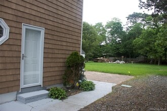 1069 Callahan St in Bay Shore, NY - Building Photo - Building Photo