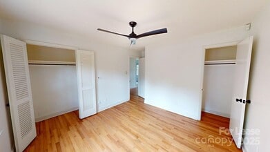 1510 Woodhill Ln in Charlotte, NC - Building Photo - Building Photo