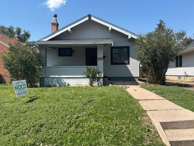 property at 104 E Pershing Blvd