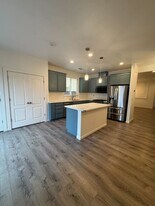 5470 Gold Creek Cir in Discovery Bay, CA - Building Photo