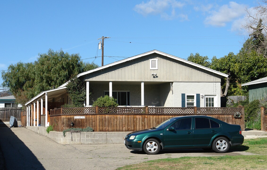 313-317 Fraser Ln in Ventura, CA - Building Photo