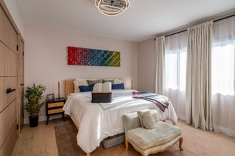 706 11th St in Hermosa Beach, CA - Building Photo - Building Photo